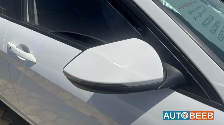 Hyundai Elantra 2021