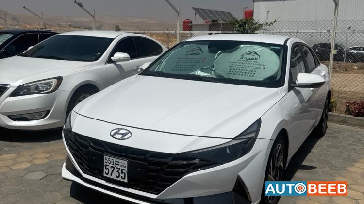 Hyundai Elantra 2021