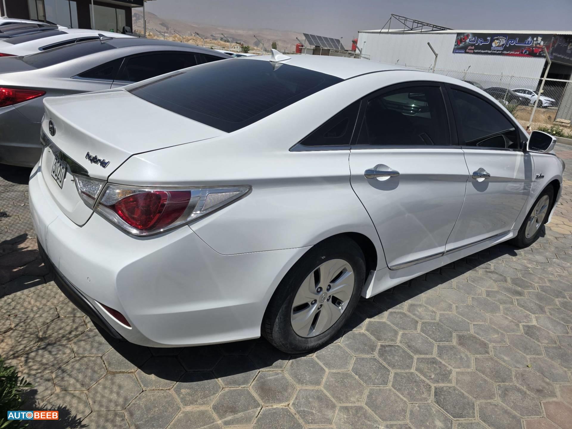 Hyundai Sonata 2012