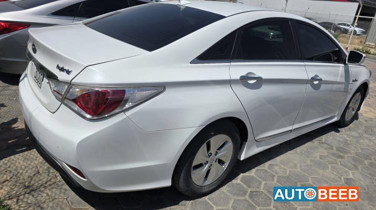 Hyundai Sonata 2012