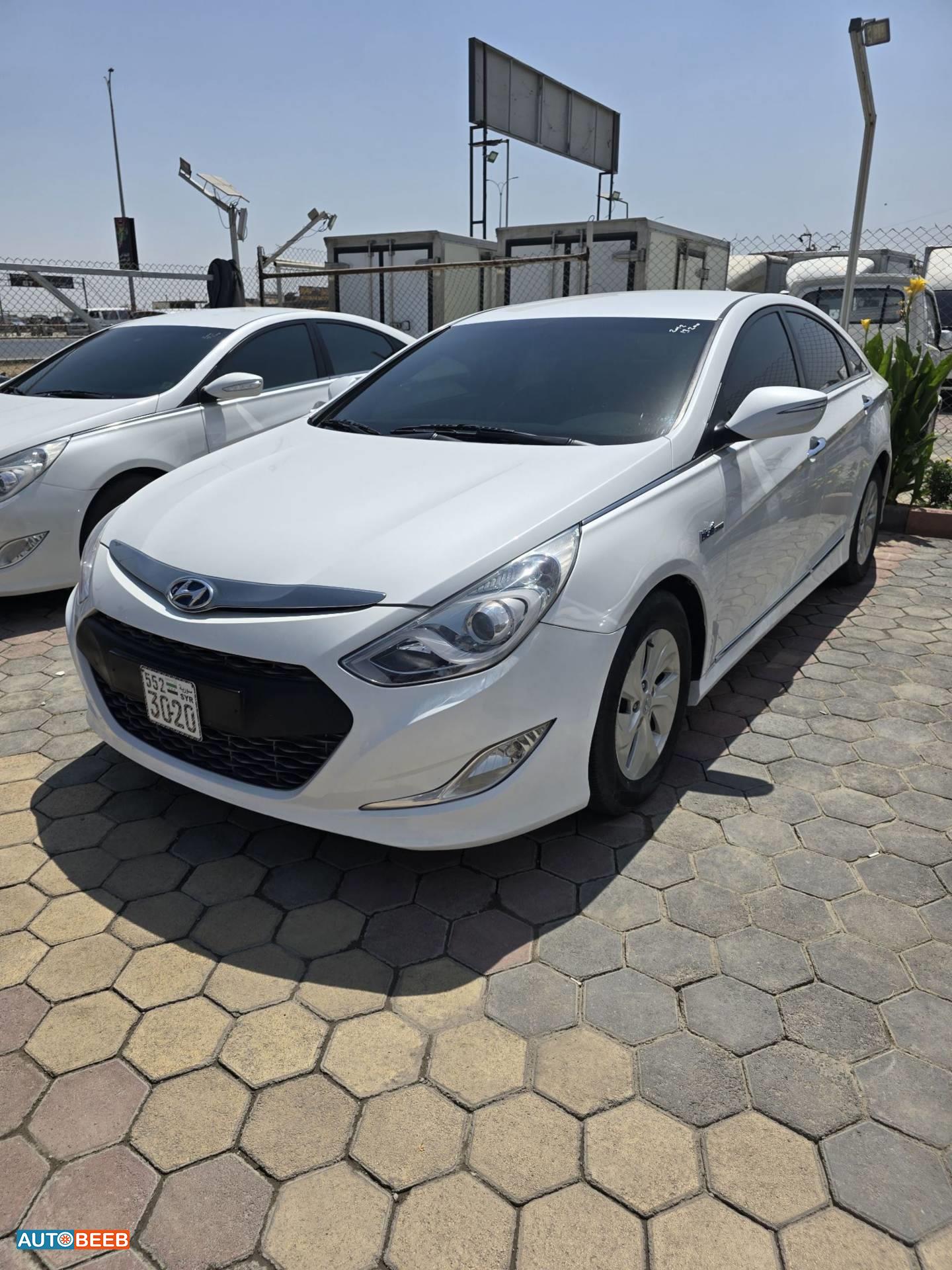Hyundai Sonata 2012