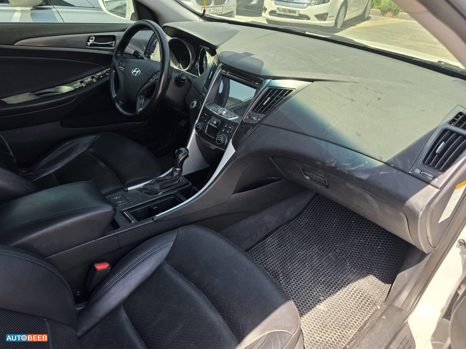 Hyundai Sonata 2012