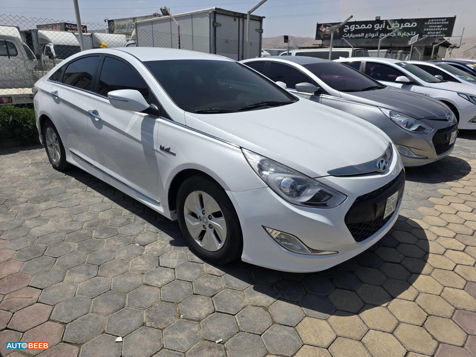 Hyundai Sonata 2012