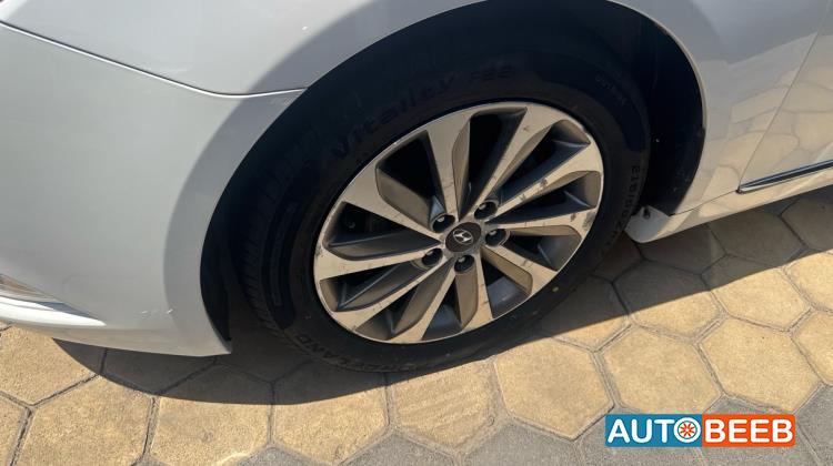 Hyundai Sonata 2013