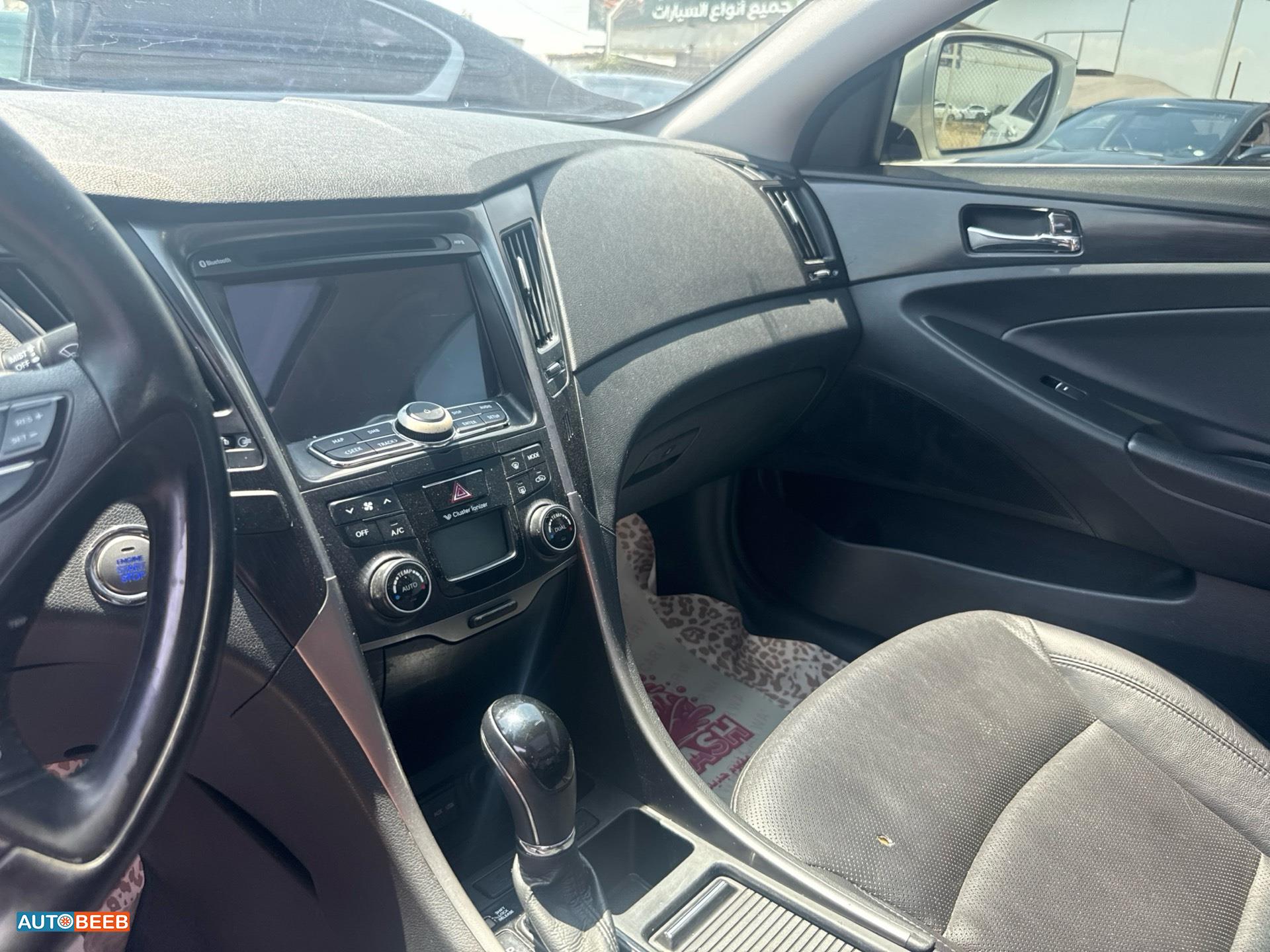 Hyundai Sonata 2013