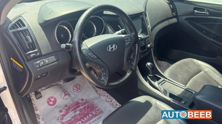Hyundai Sonata 2013
