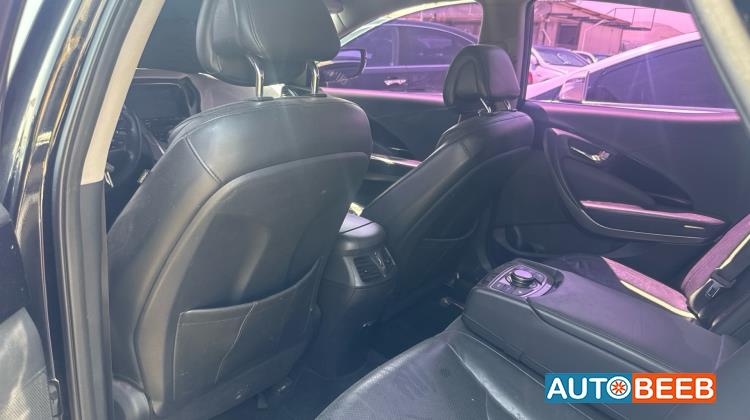 Hyundai Grandeur 2012