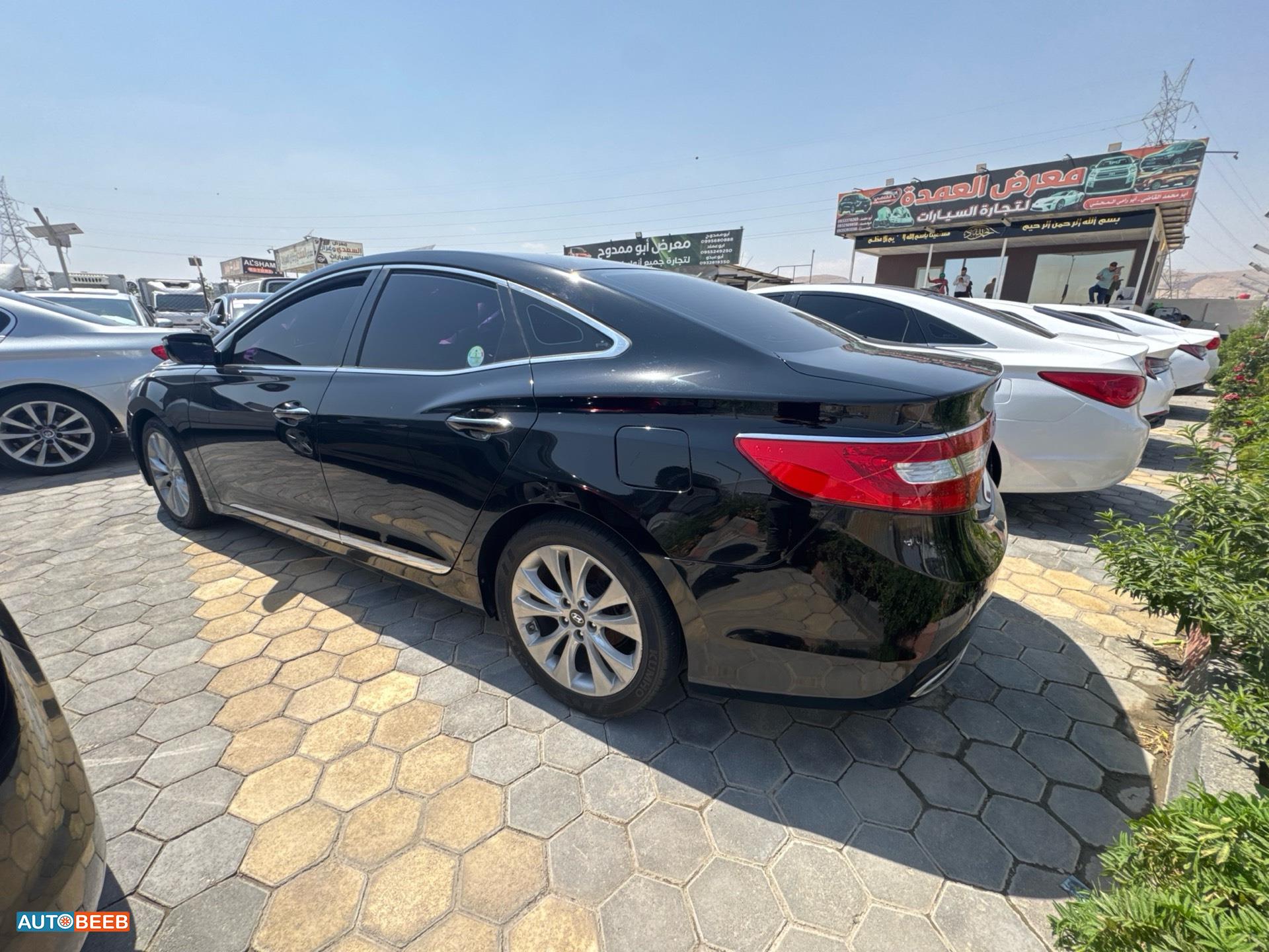 Hyundai Grandeur 2012