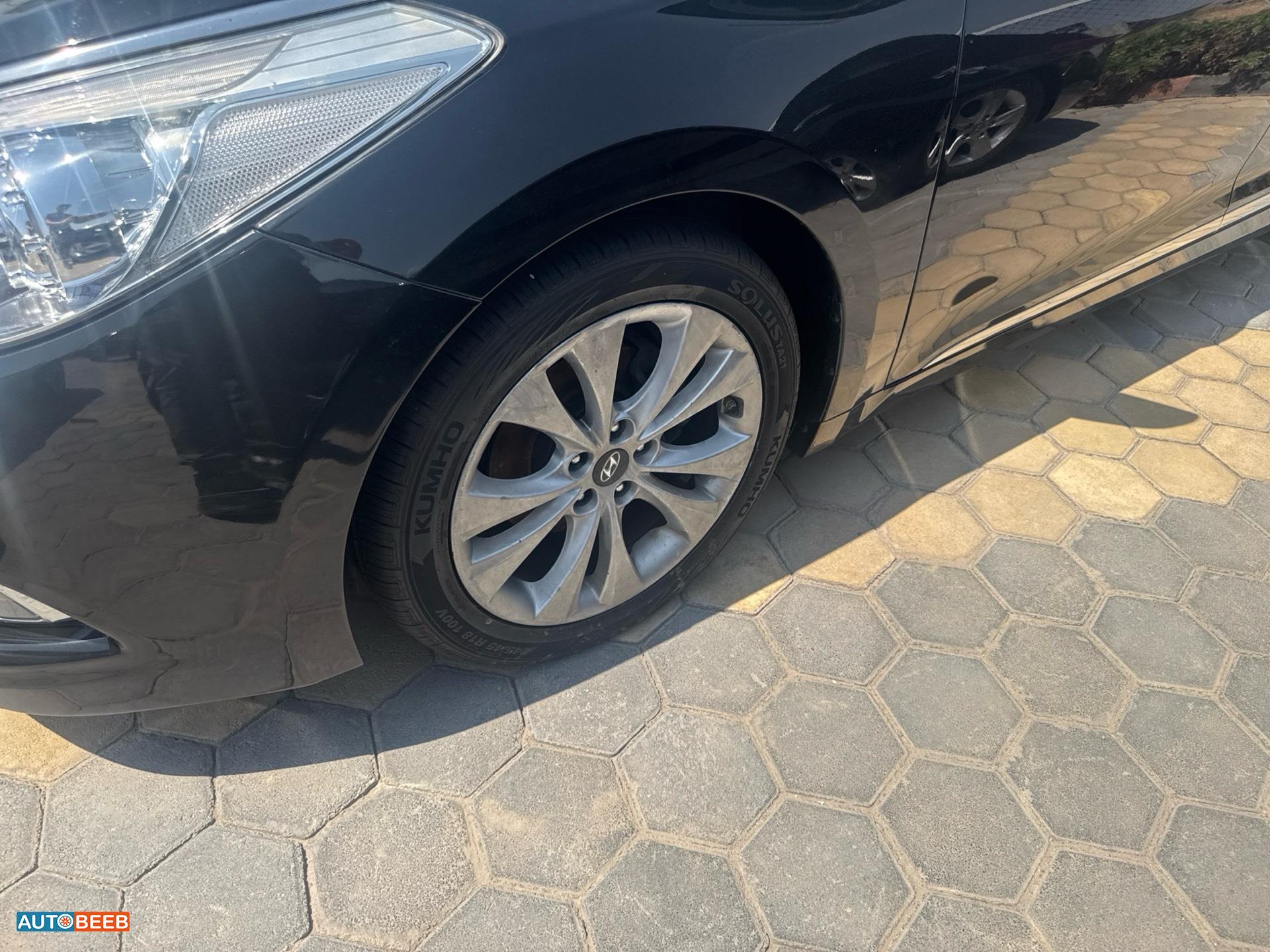 Hyundai Grandeur 2012