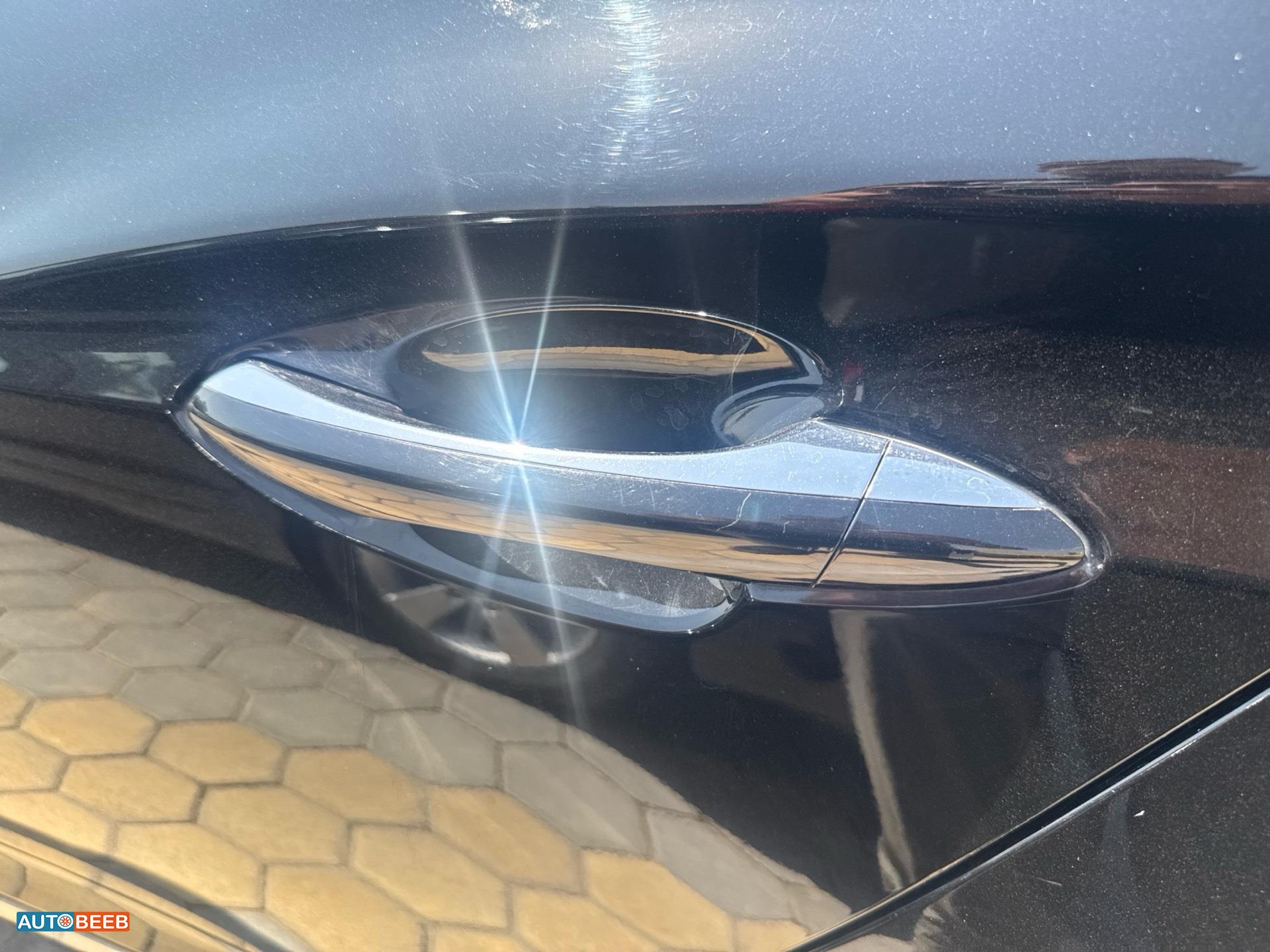 Hyundai Grandeur 2012