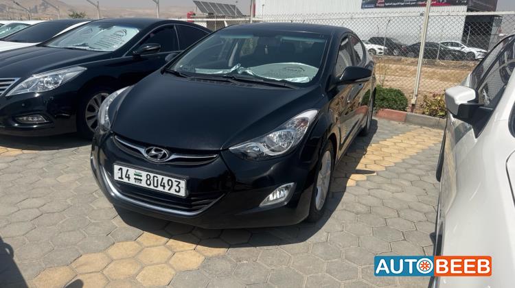 Hyundai Avante 2012
