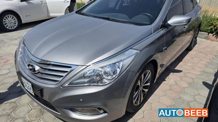 Hyundai Grandeur 2012