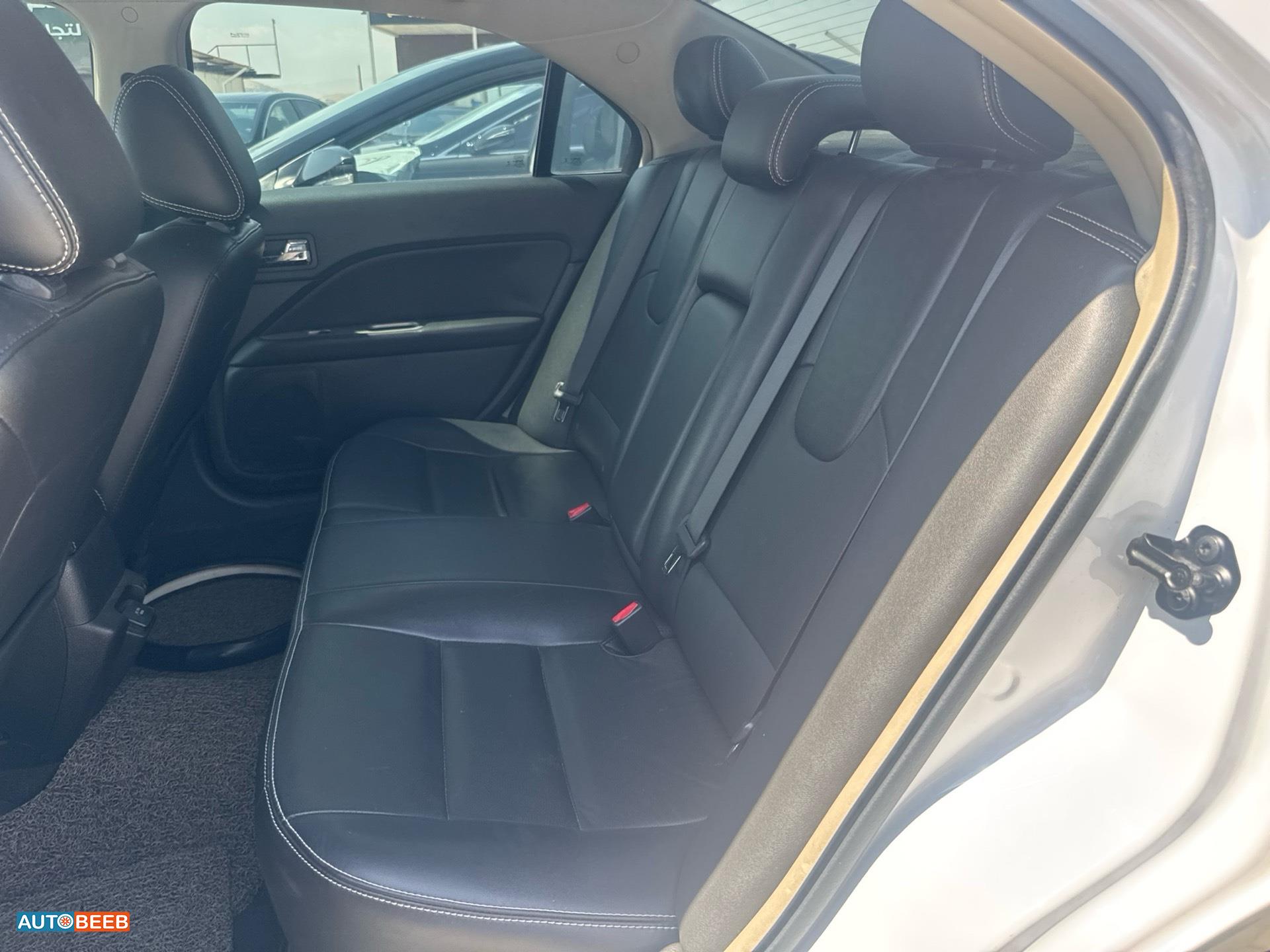 Ford Fusion 2012