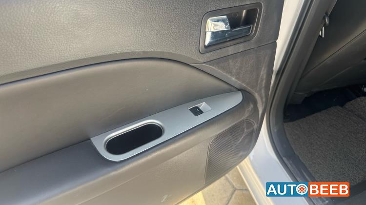 Ford Fusion 2012