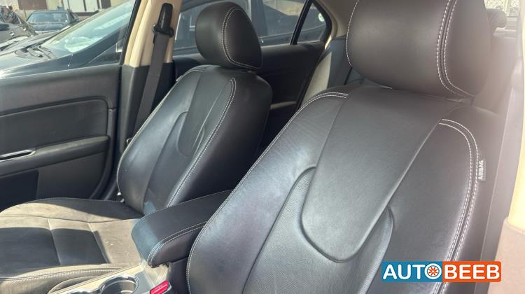 Ford Fusion 2012
