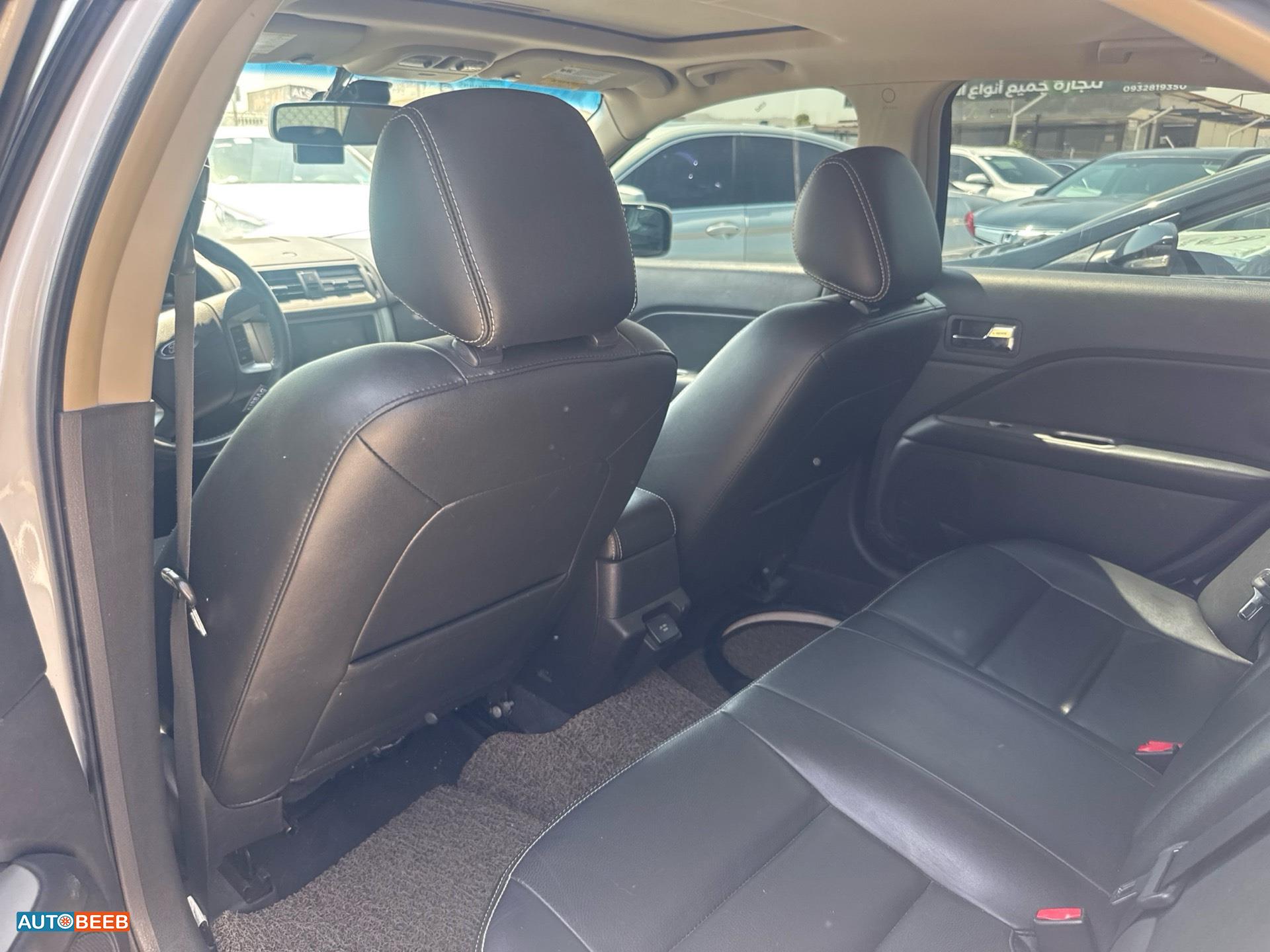 Ford Fusion 2012