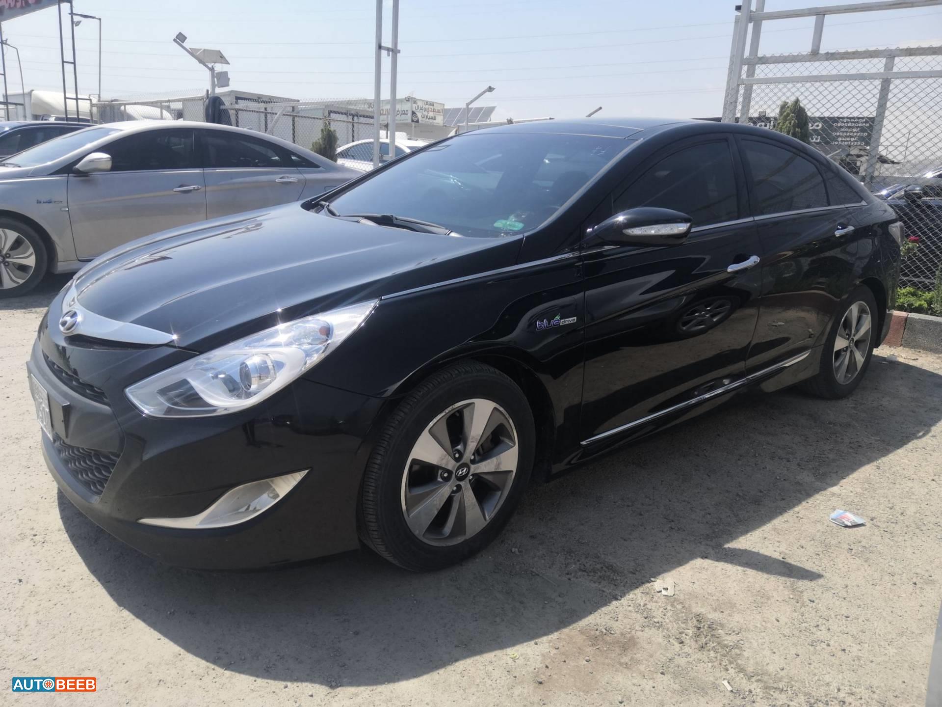 Hyundai Sonata 2012