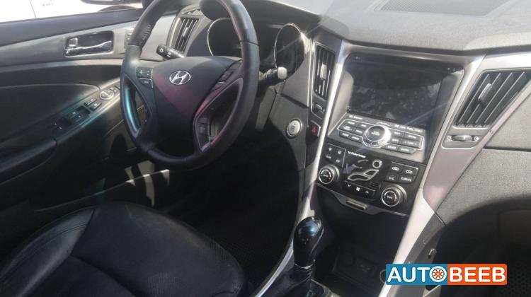 Hyundai Sonata 2012