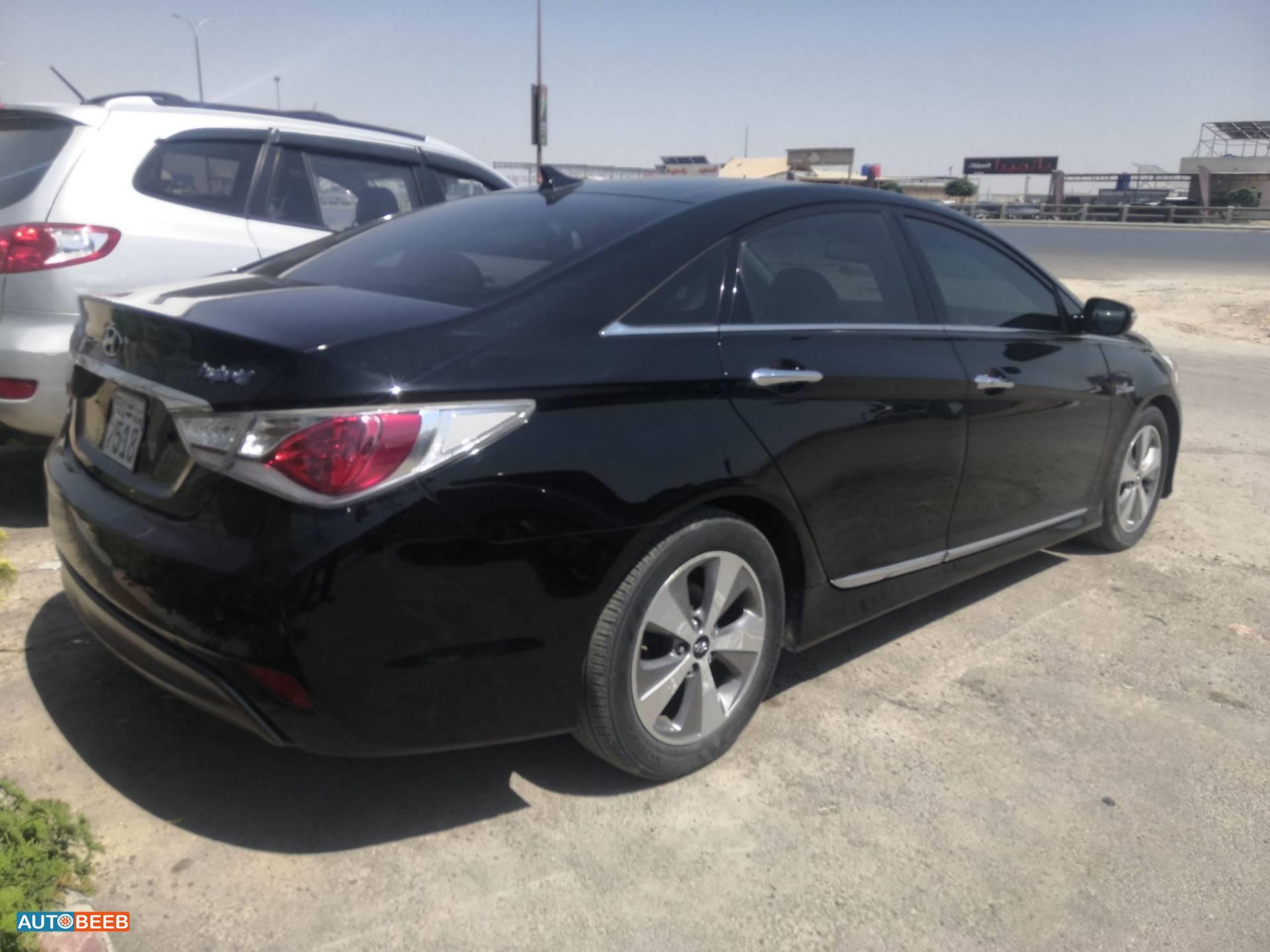 Hyundai Sonata 2012
