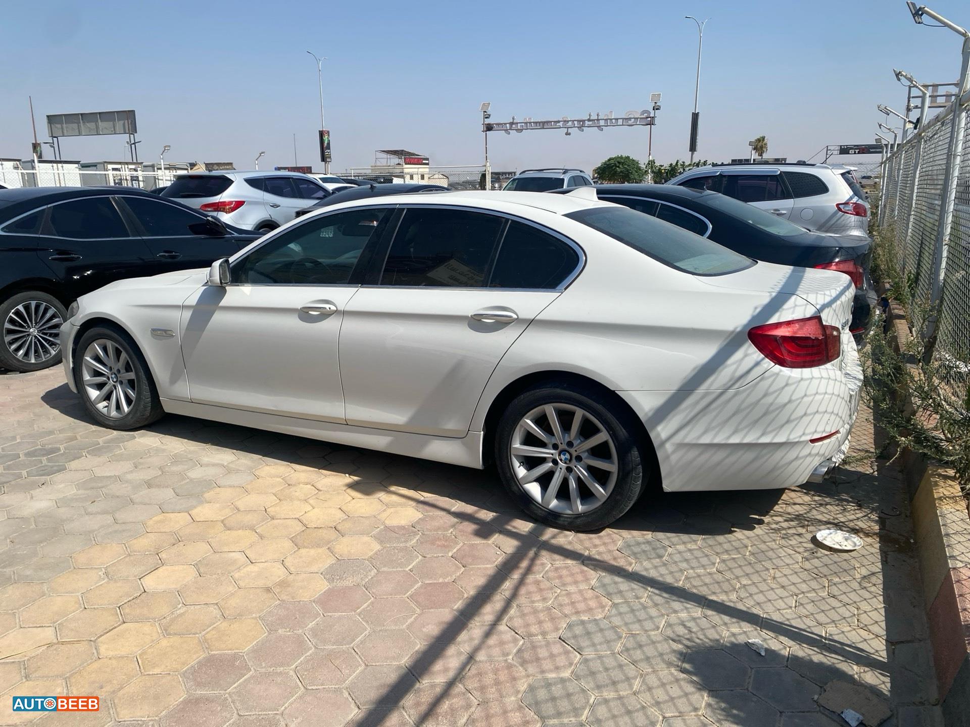 بي ام دبليو 520 2012