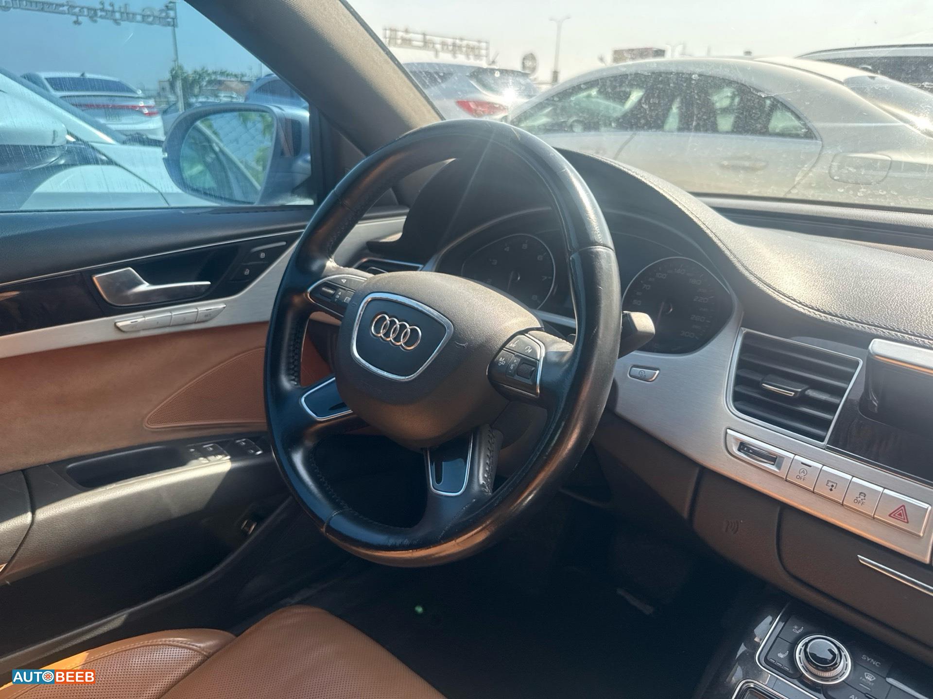اودي A8 2015