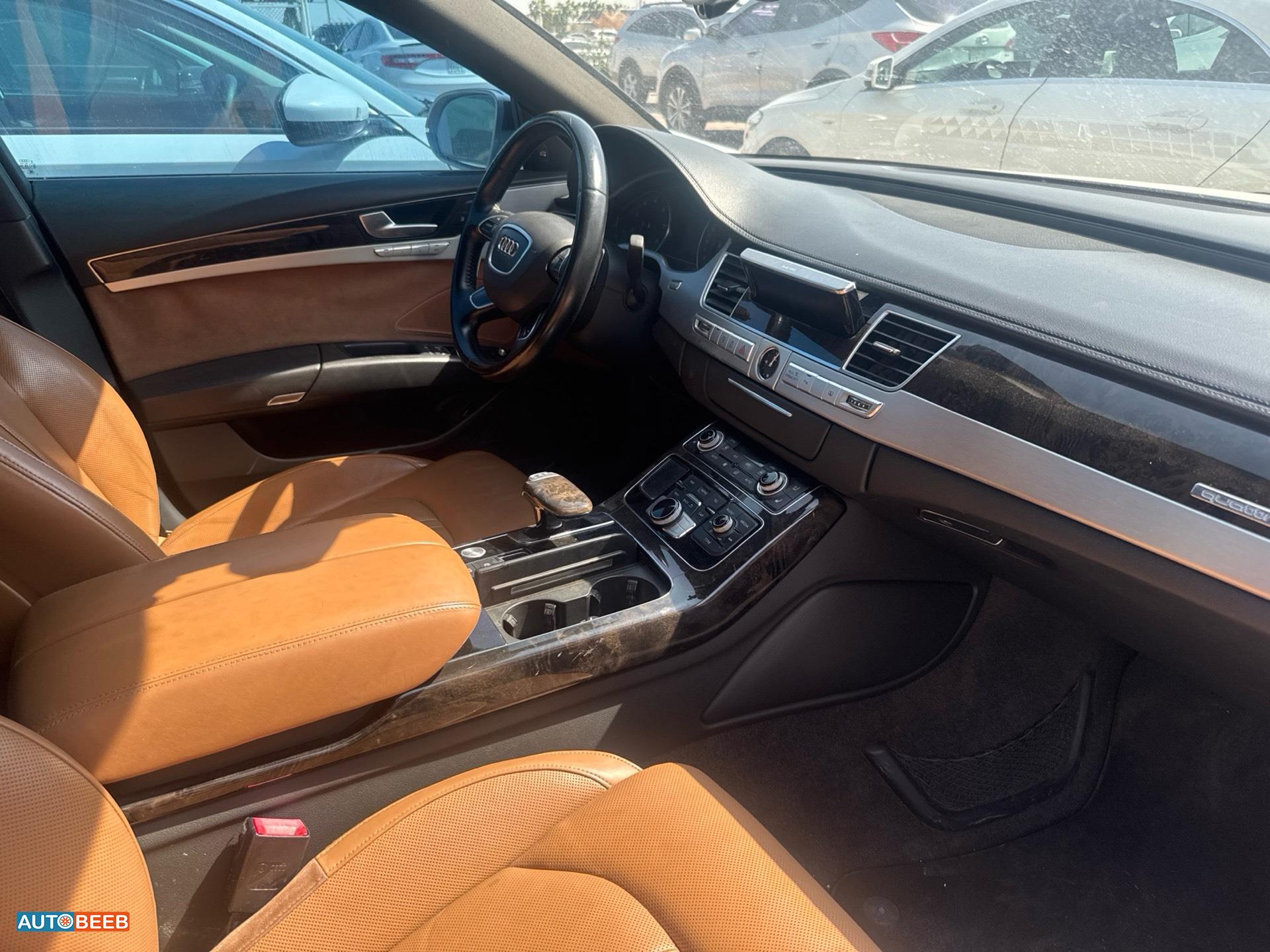 اودي A8 2015
