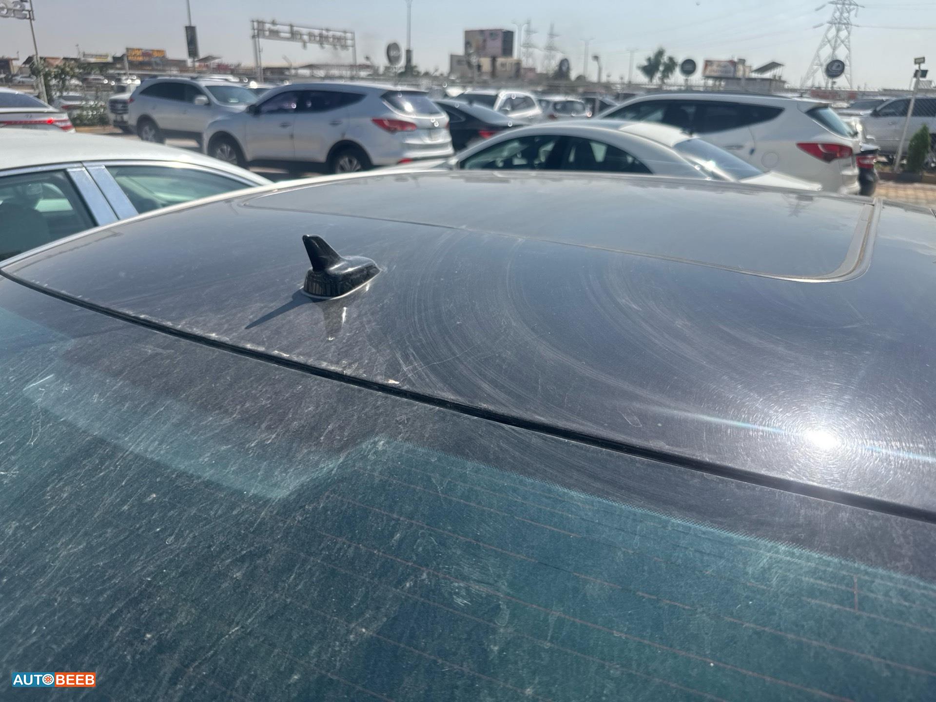 اودي A8 2015