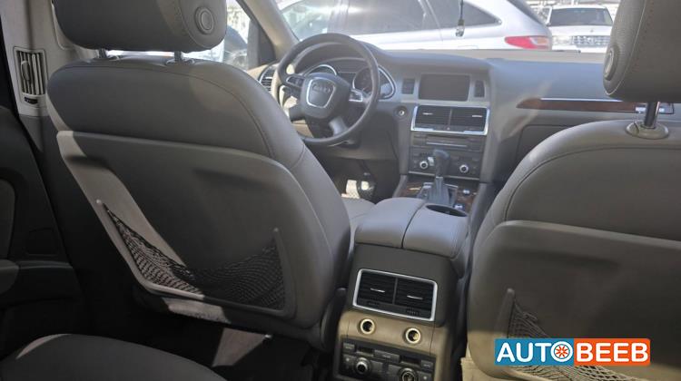 اودي Q7 2010