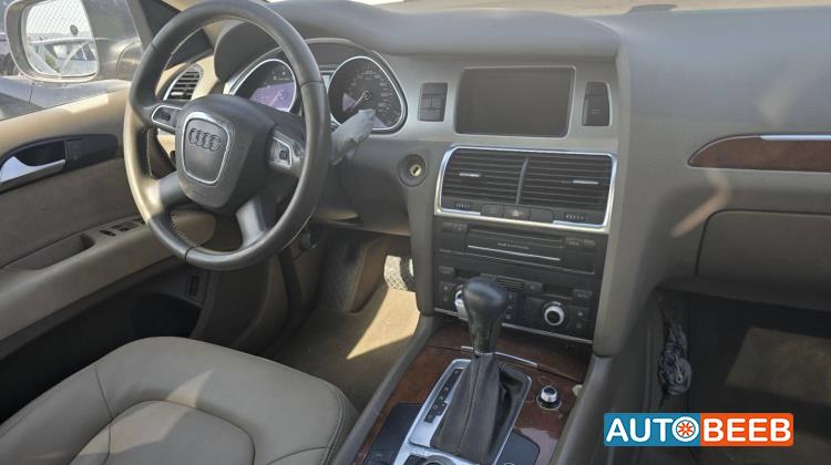 اودي Q7 2010