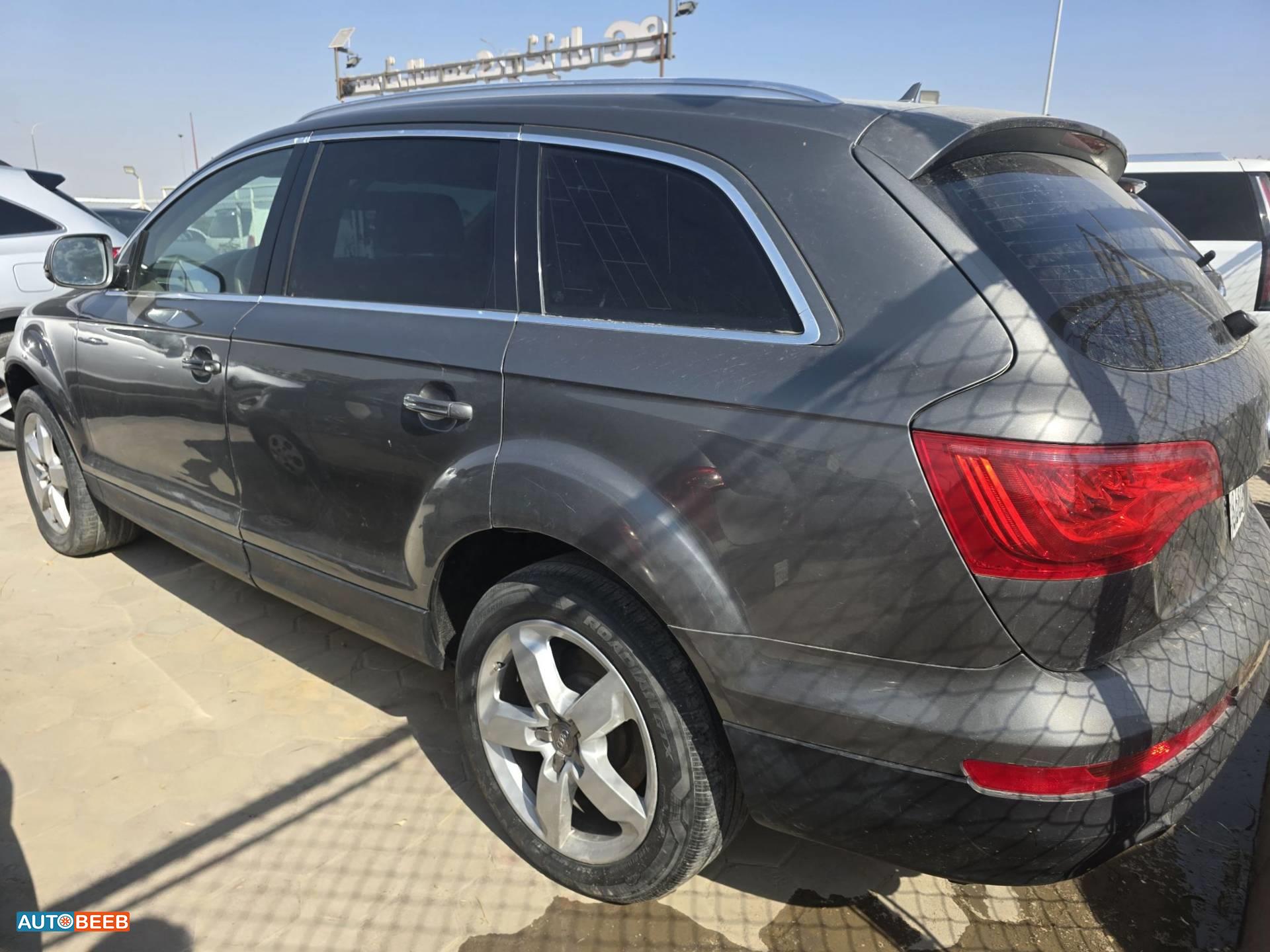 اودي Q7 2010