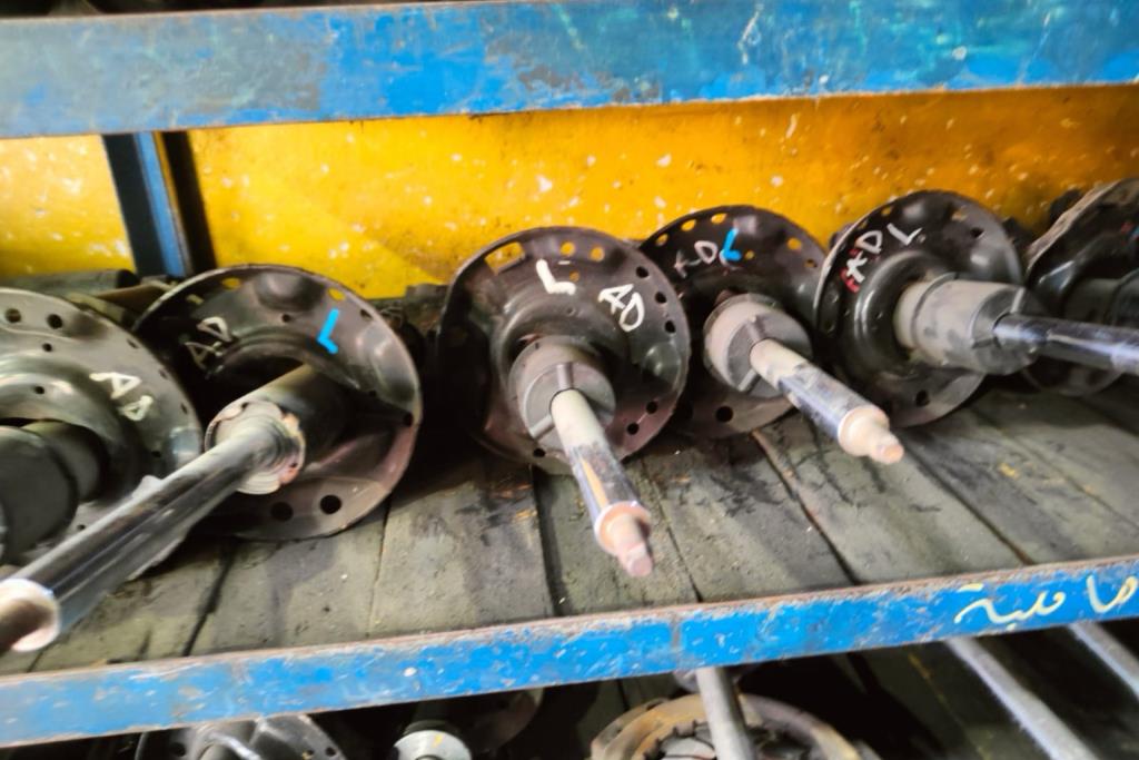 Shock Absorber Hyundai Avante