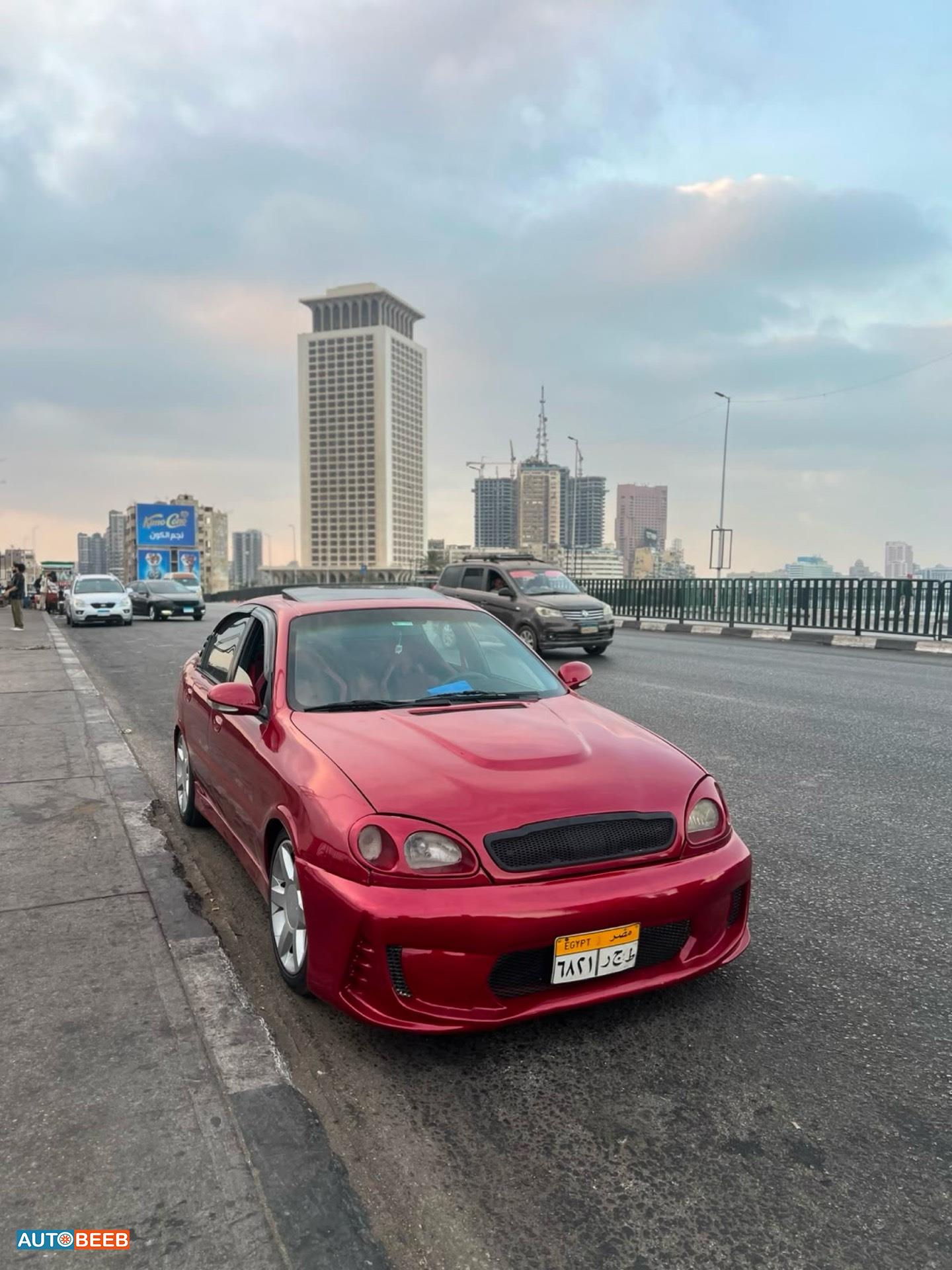 دايو لانوس 1998