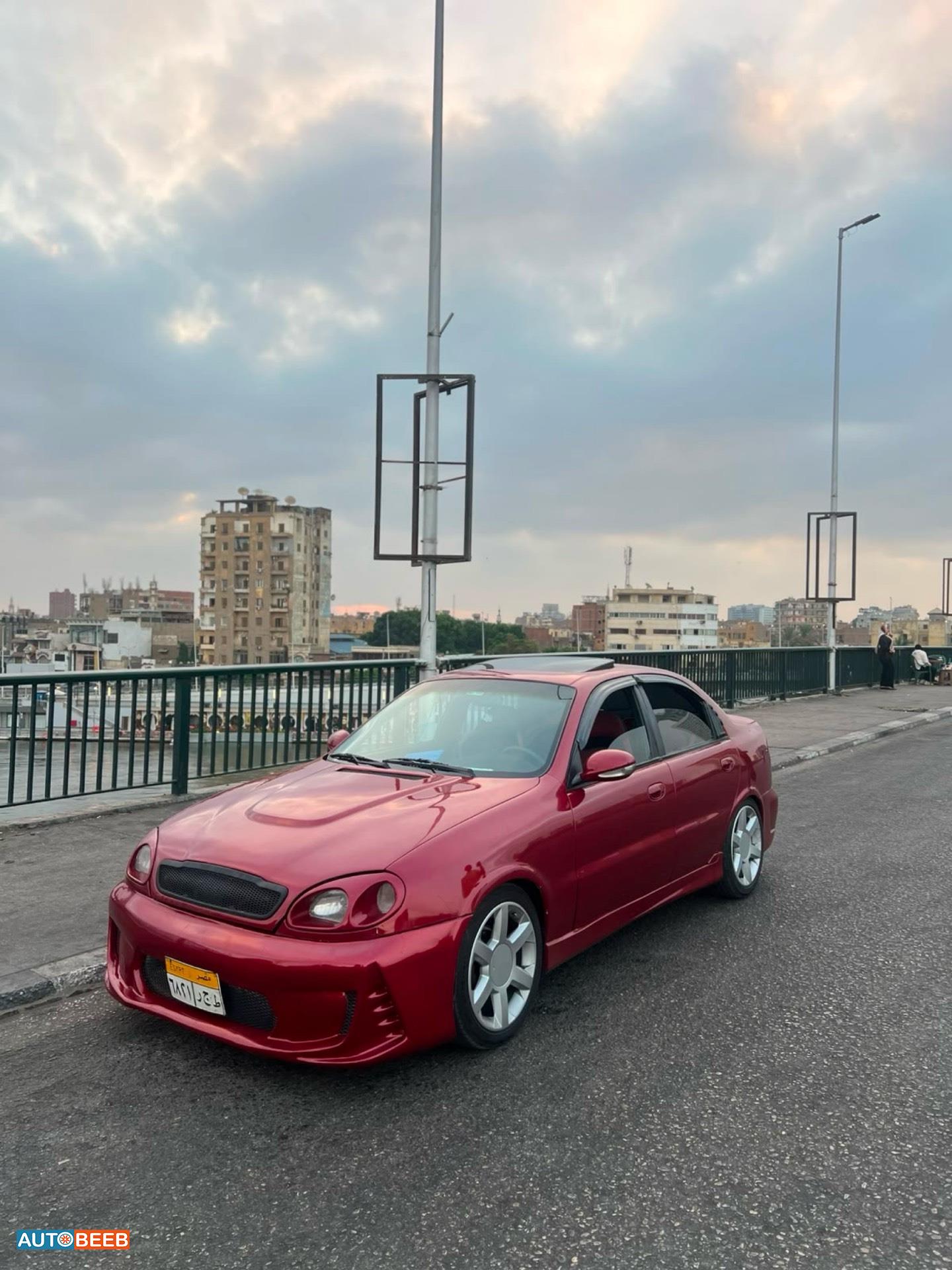 دايو لانوس 1998