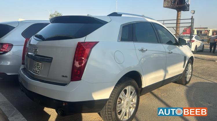 كاديلاك SRX 2013