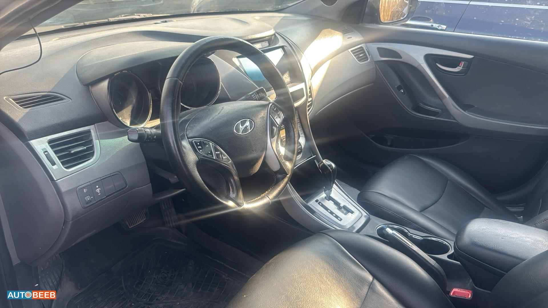 Hyundai Elantra 2011