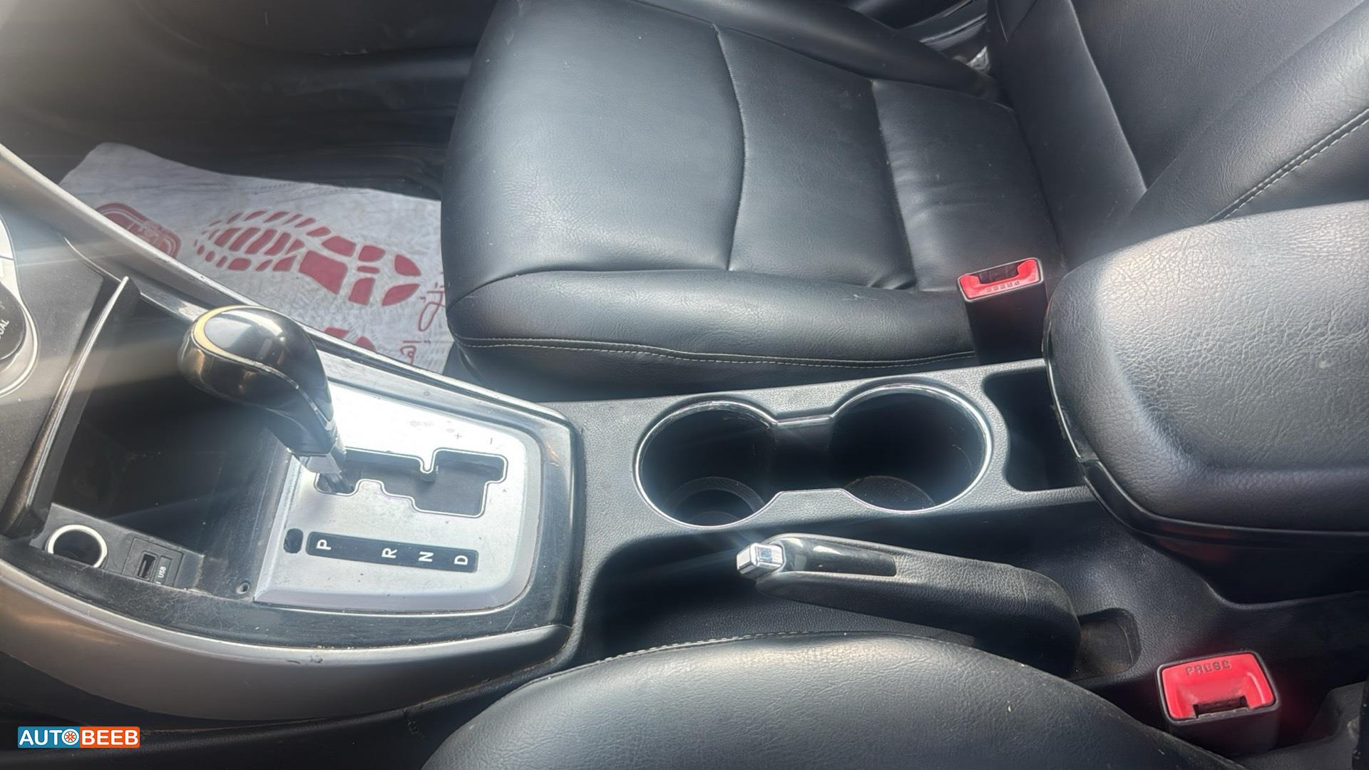 Hyundai Elantra 2011