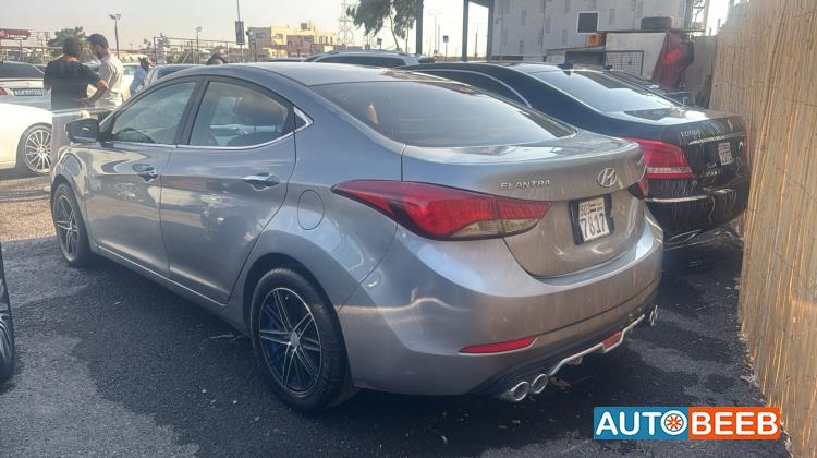 Hyundai Elantra 2011
