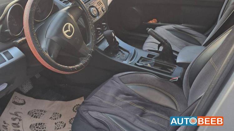 Mazda 3 2012