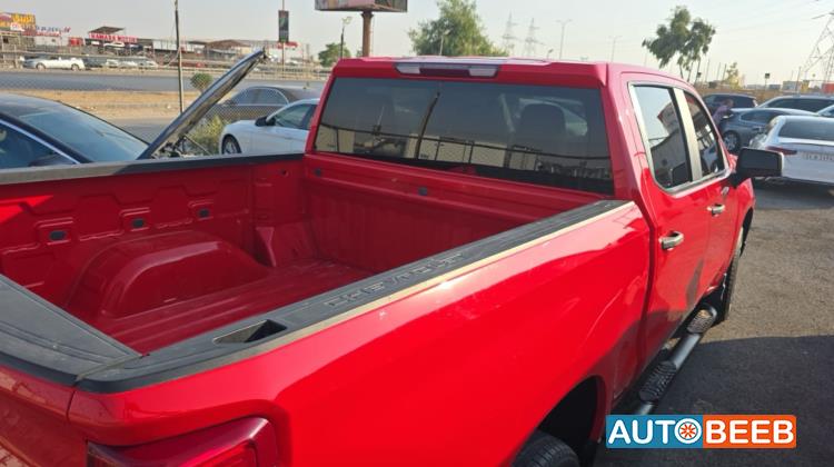 Chevrolet Silverado 2023