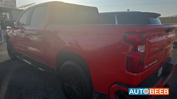 Chevrolet Silverado 2023