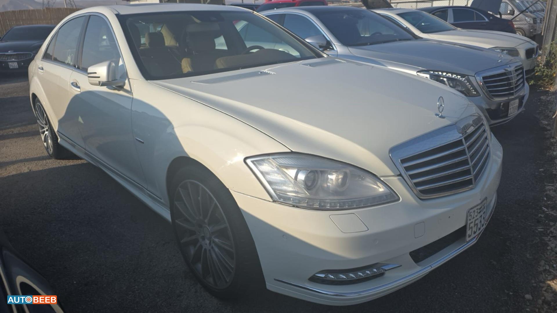 مرسيدس بنز S550 2011