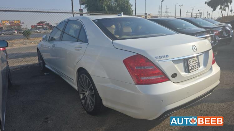 مرسيدس بنز S550 2011