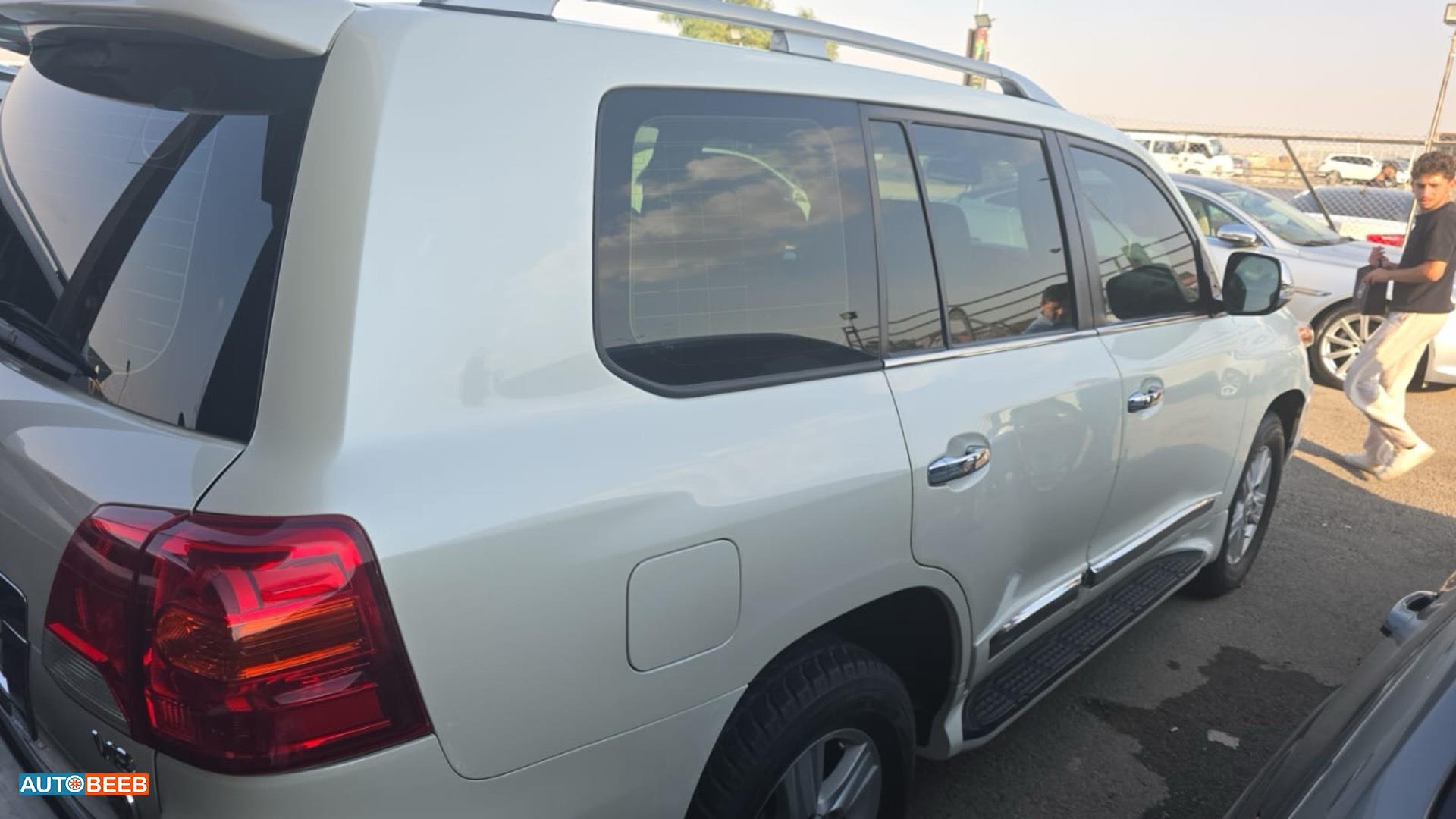 Toyota Land Cruiser 2015