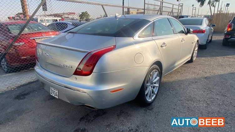 Jaguar XJ 2011