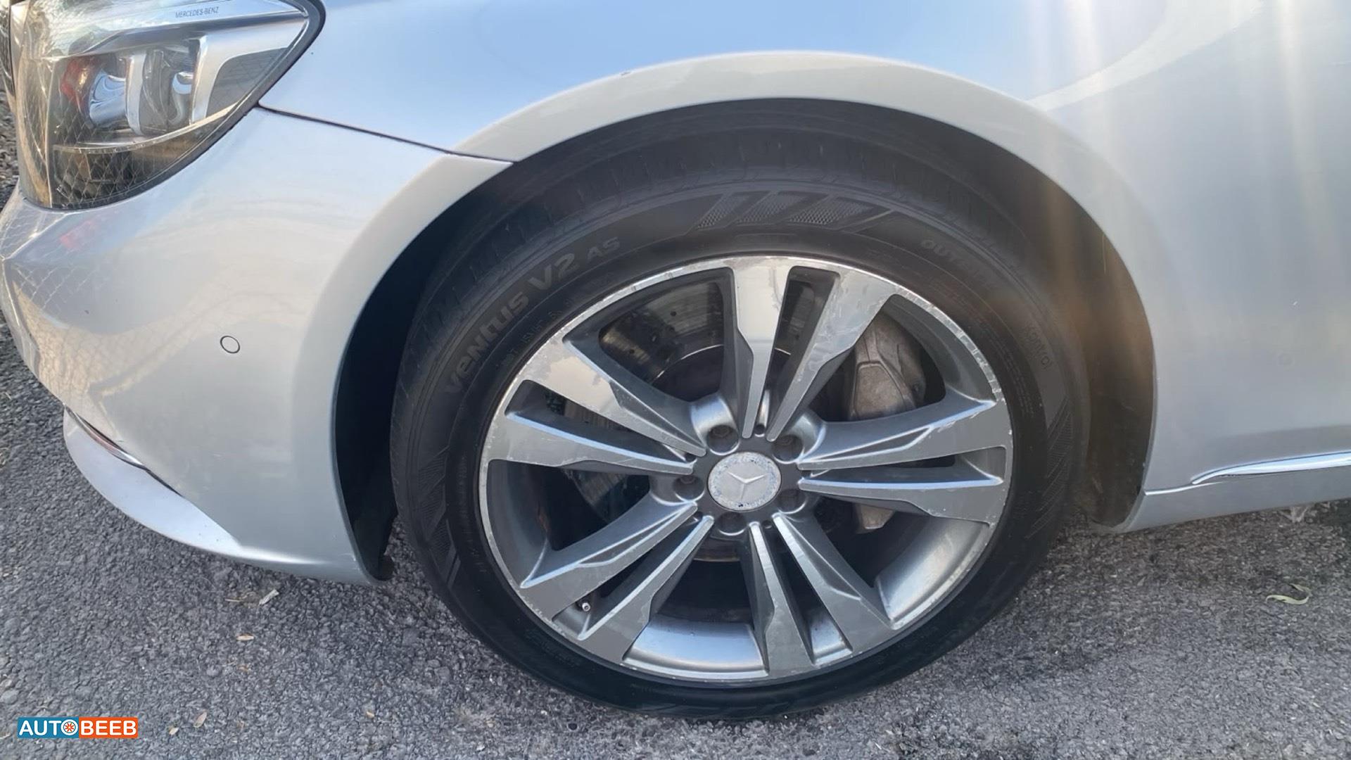 Mercedes Benz S550 2016