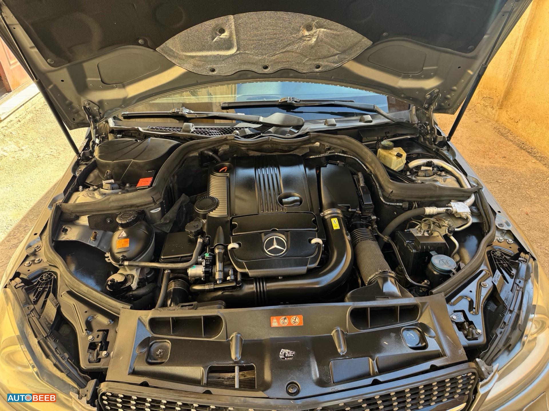 Mercedes Benz C250 2012