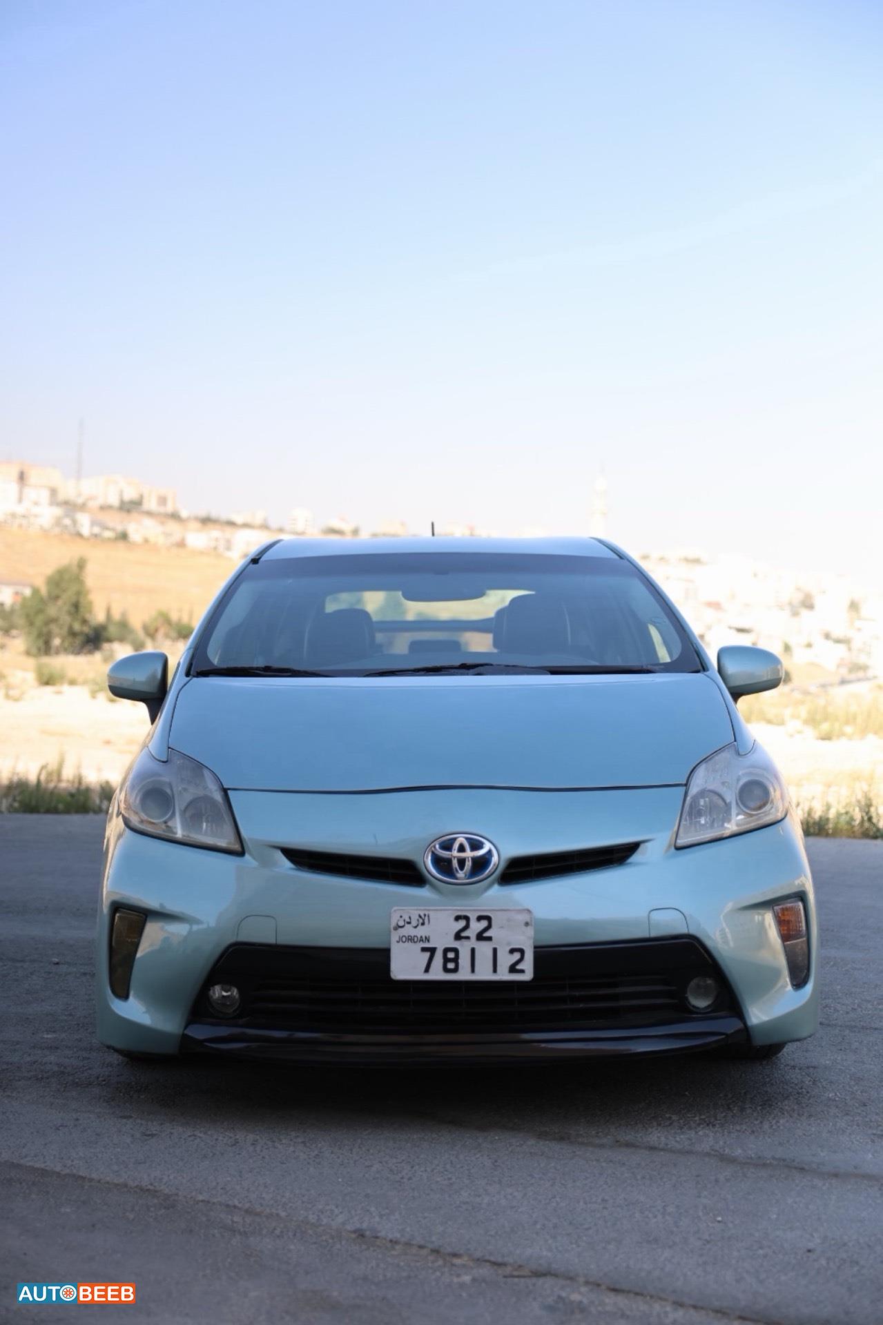 تويوتا بريوس 2015