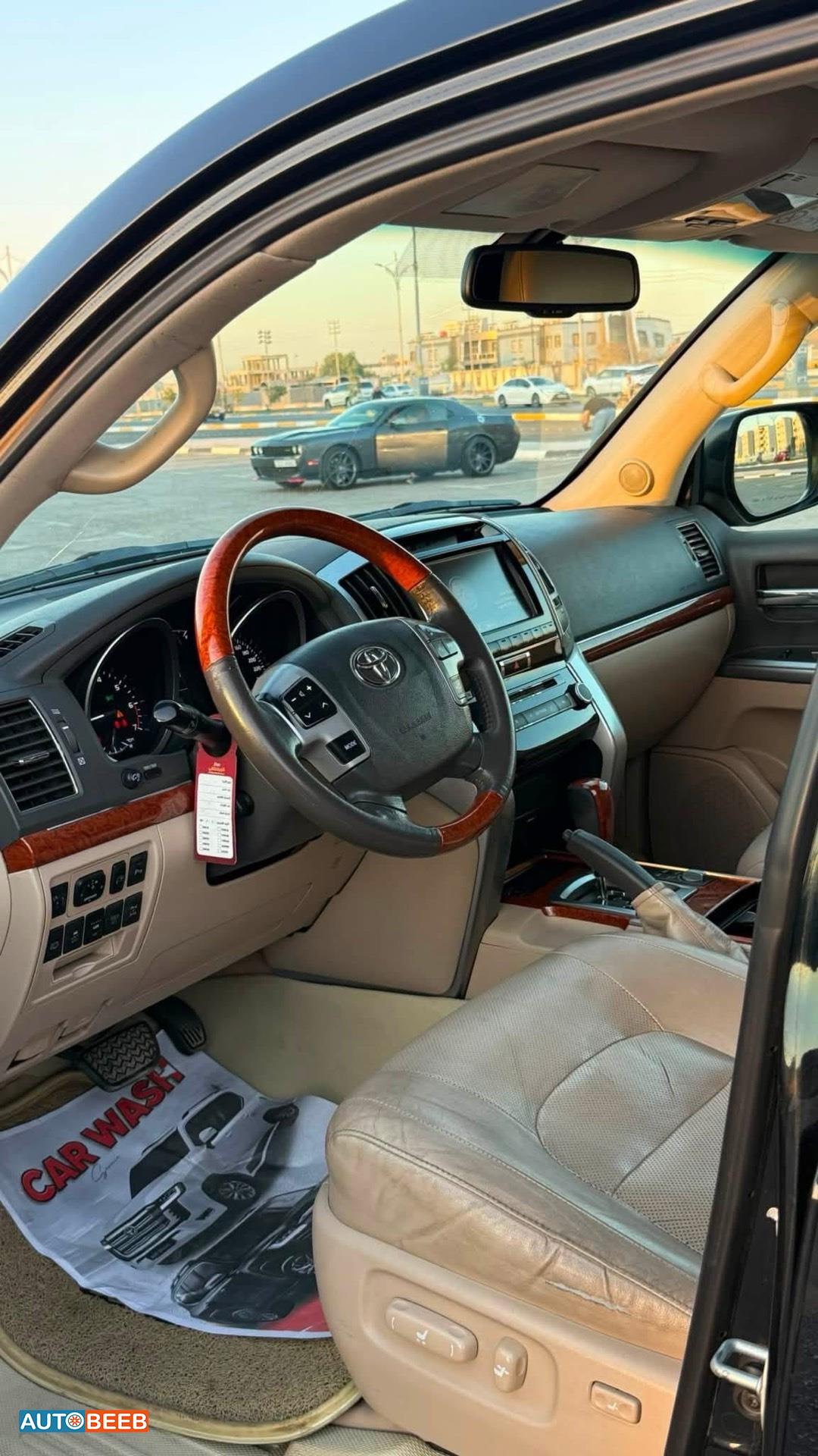 تويوتا لاندكروزر 2015