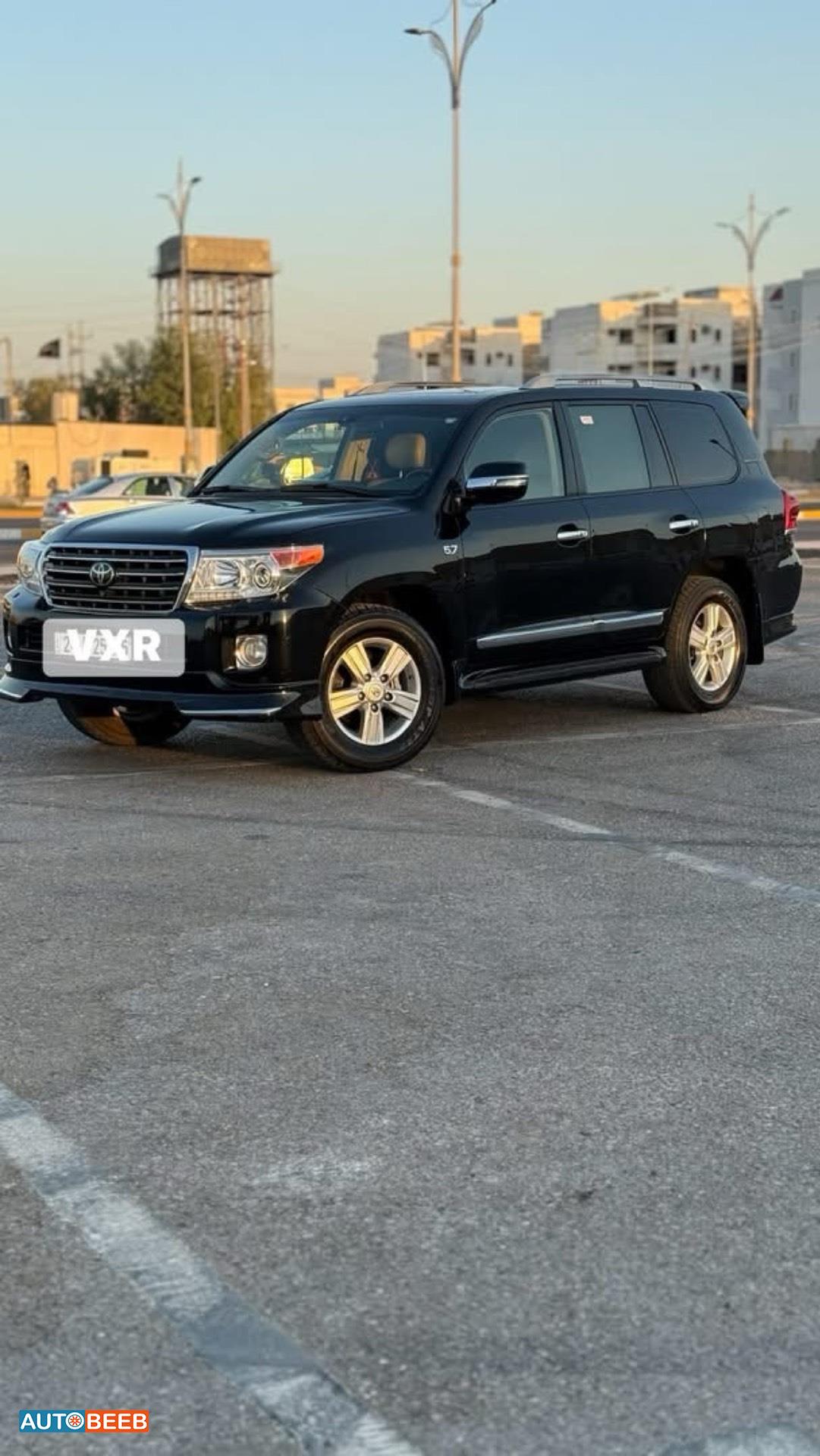 تويوتا لاندكروزر 2015