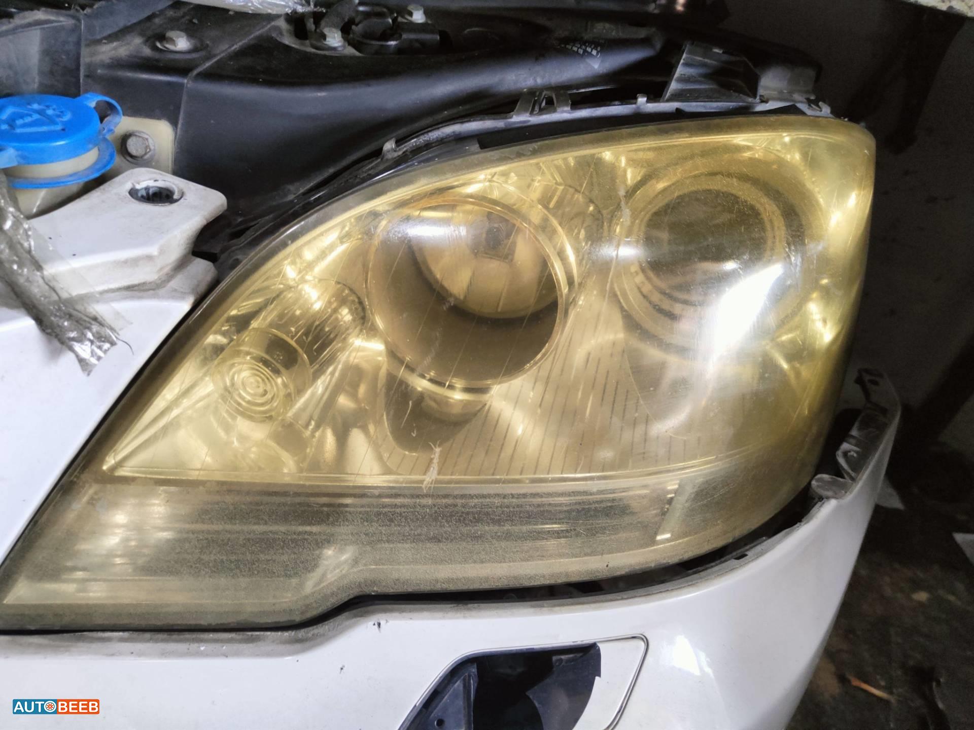 Lights Front light Mercedes Benz ML250